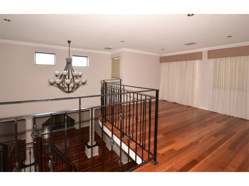 33 Giudice Way, Yangebup WA 6164
