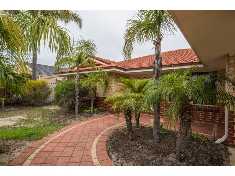 34 Tritonia Rise, Thornlie WA 6108