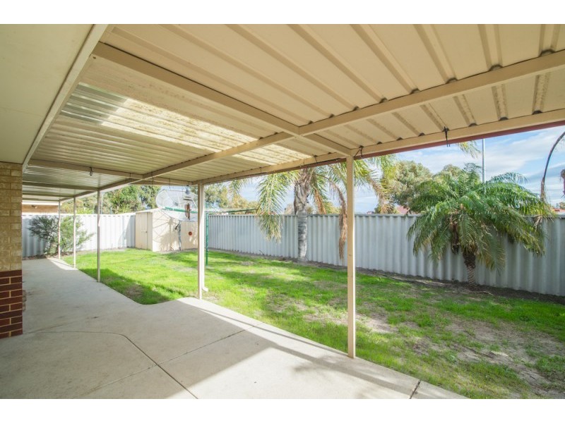 34 Tritonia Rise, Thornlie WA 6108