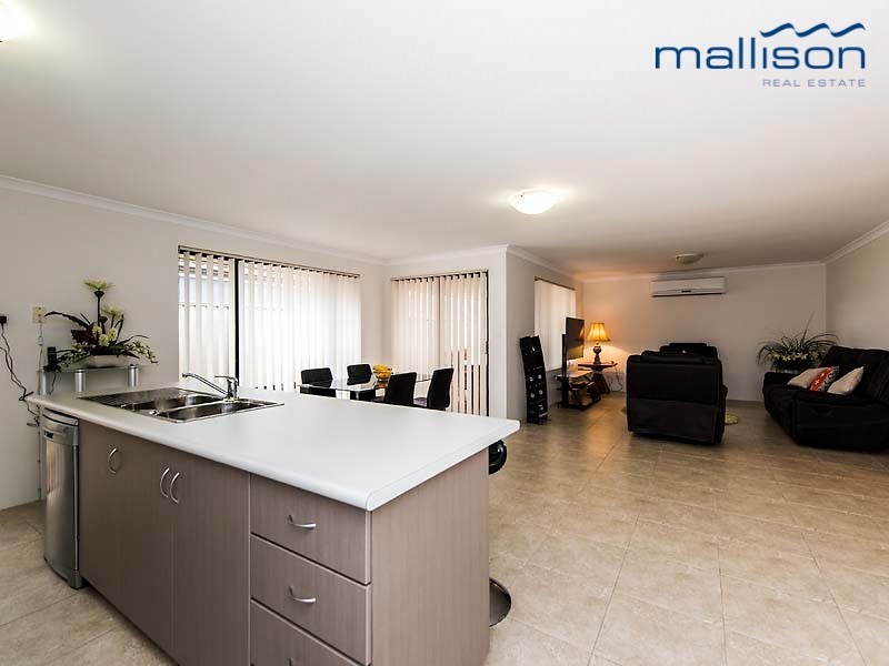 25 Springdale Boulevard, Secret Harbour WA 6173