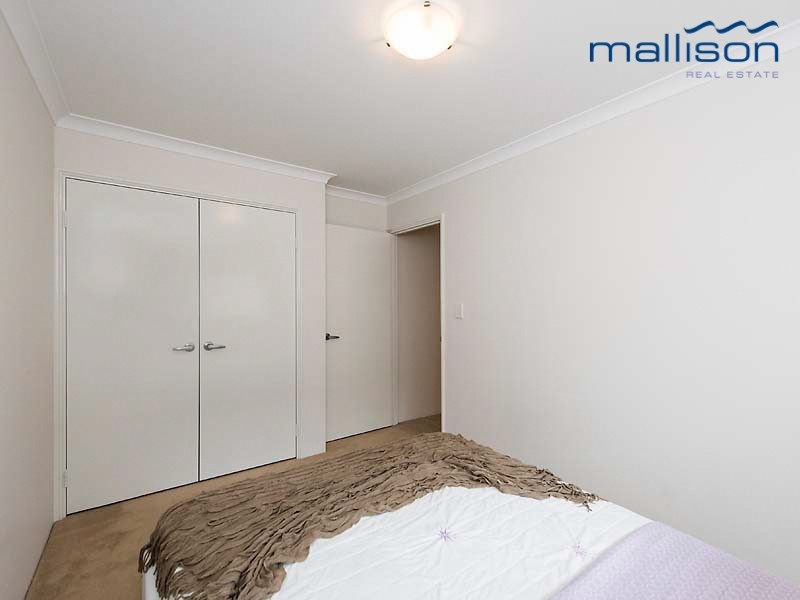 25 Springdale Boulevard, Secret Harbour WA 6173