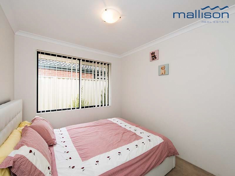 25 Springdale Boulevard, Secret Harbour WA 6173