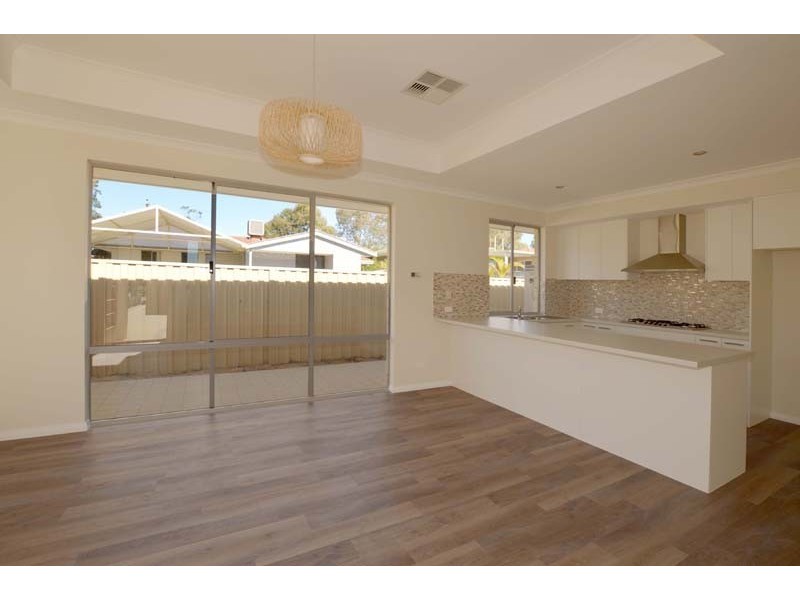 a/9 Falstaff Crescent, Spearwood WA 6163