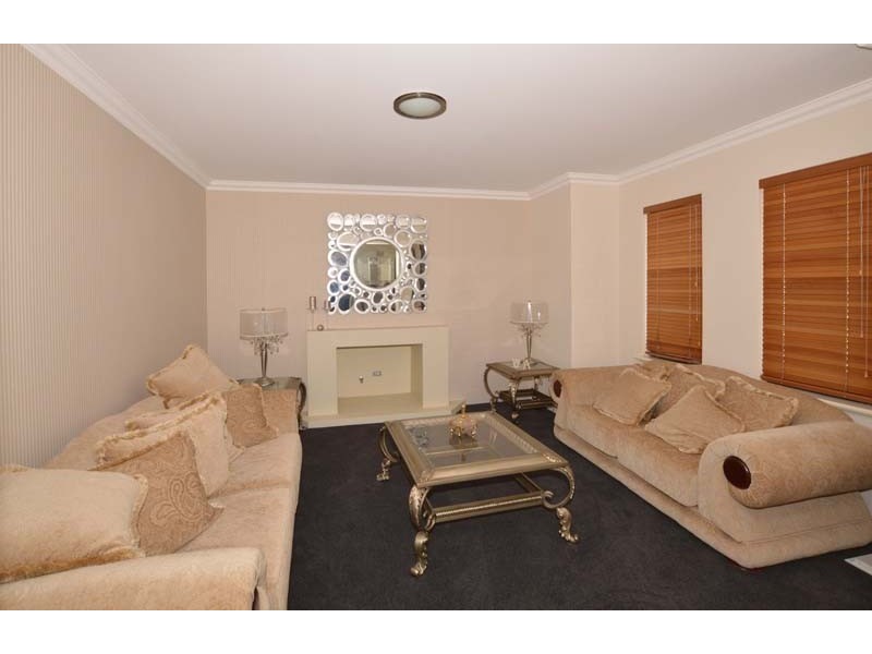 42 Ashridge Turn, Canning Vale WA 6155