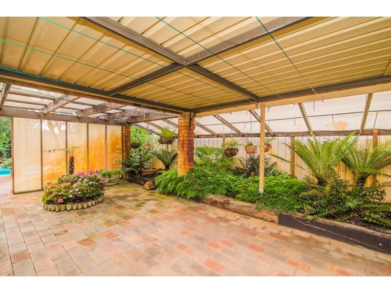 11 Discovery Drive, Thornlie WA 6108