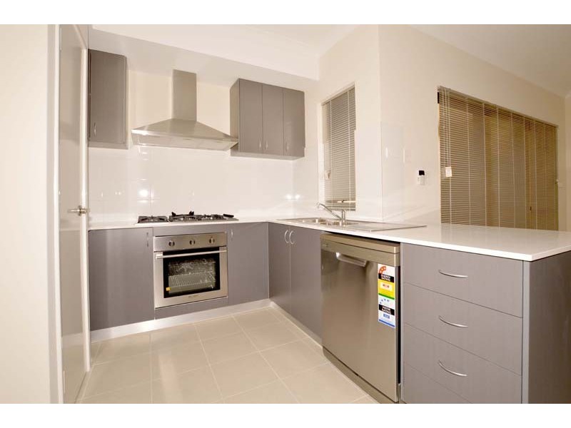 9/48 Plunkett Turn, Canning Vale WA 6155