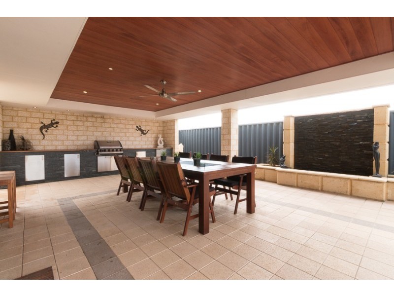 15 Granby Road, Secret Harbour WA 6173