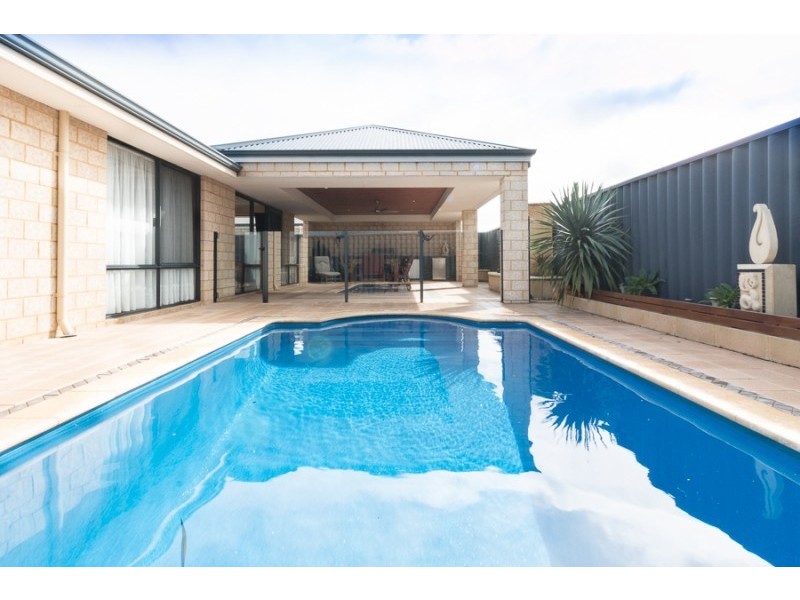 15 Granby Road, Secret Harbour WA 6173