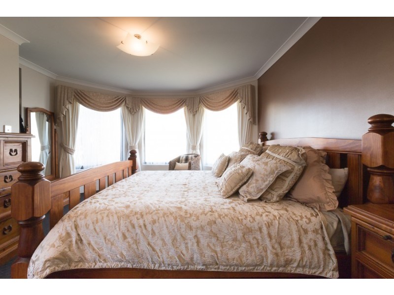 15 Granby Road, Secret Harbour WA 6173