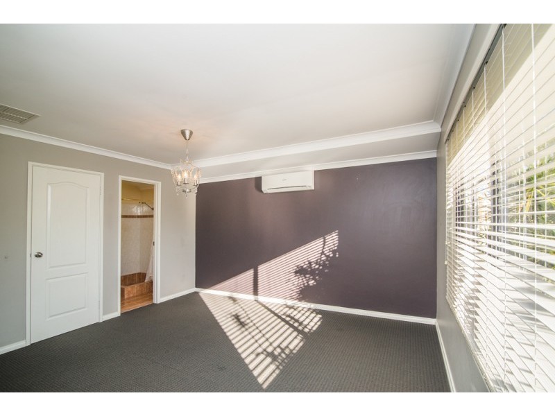 30 Buttercup Crescent, High Wycombe WA 6057