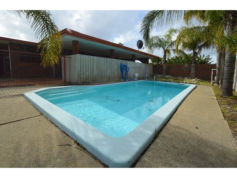 12 Coniston Way, Ferndale WA 6148