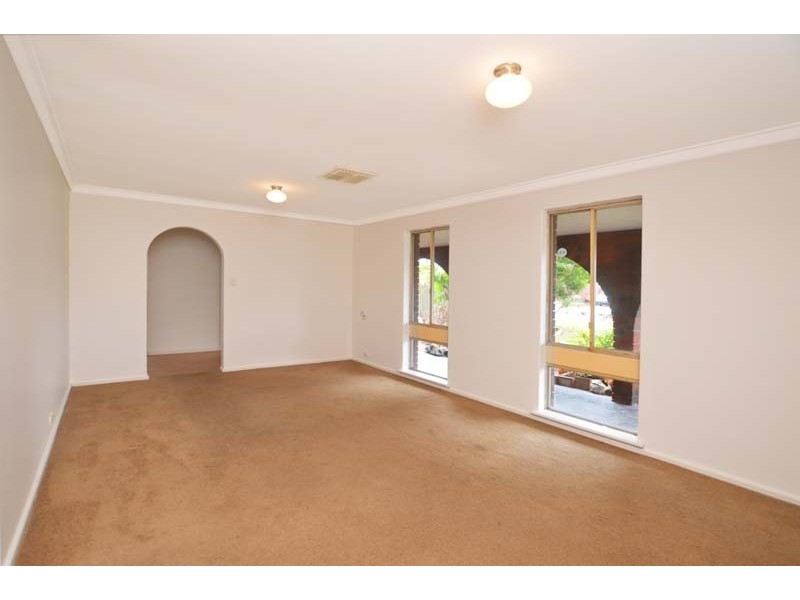 12 Coniston Way, Ferndale WA 6148