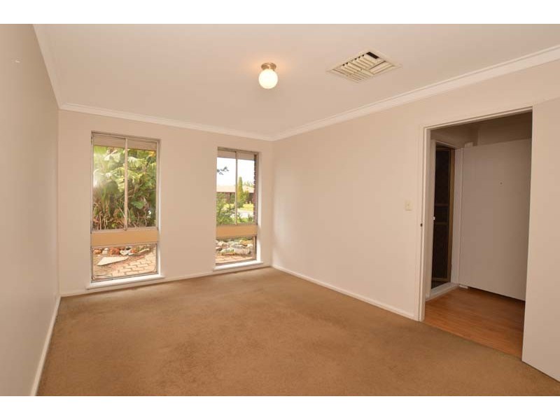 12 Coniston Way, Ferndale WA 6148