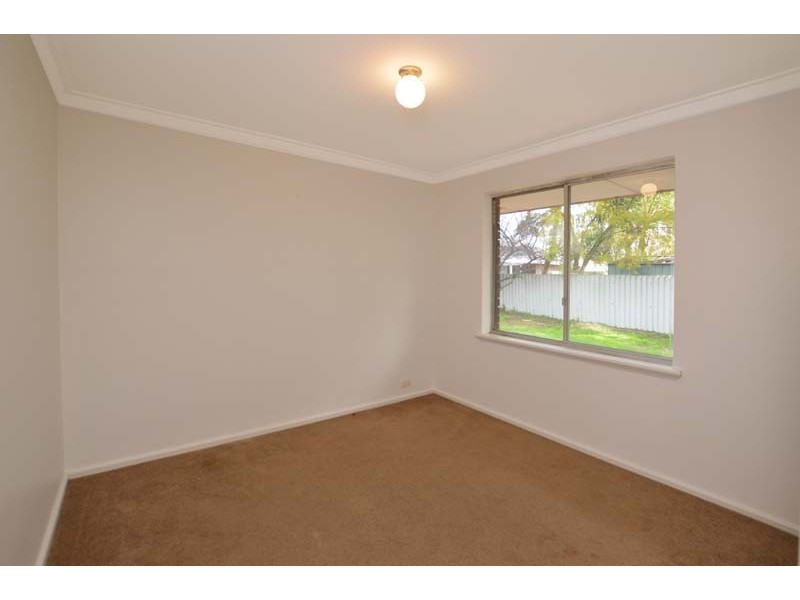 12 Coniston Way, Ferndale WA 6148