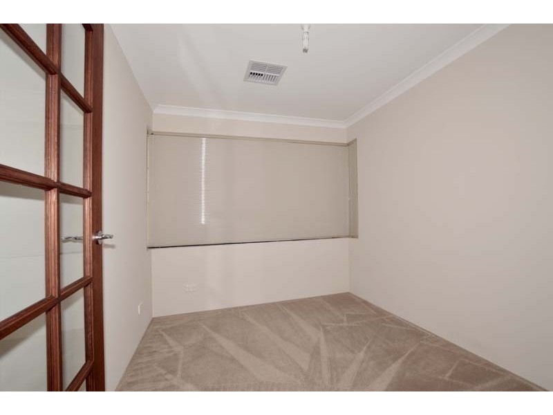 12 Dainfern Loop, Madeley WA 6065