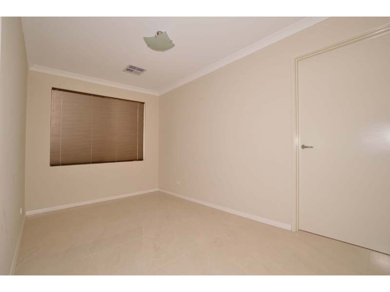 12 Dainfern Loop, Madeley WA 6065