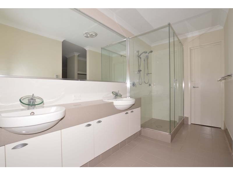 12 Dainfern Loop, Madeley WA 6065