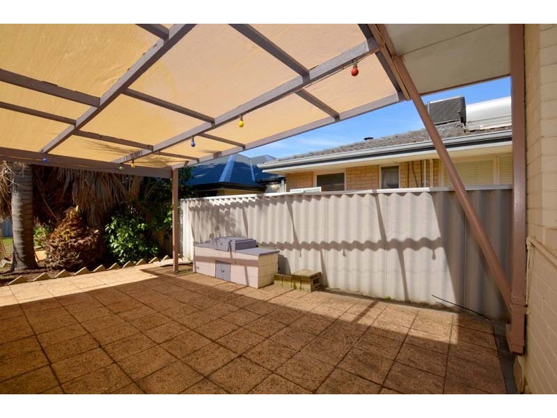 374 Spencer Road, Thornlie WA 6108