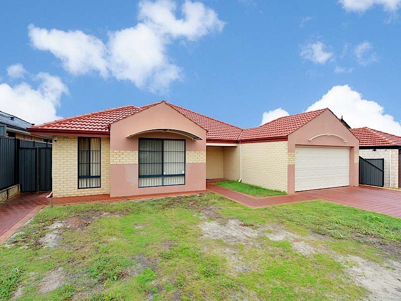 20 Elliot Place, Thornlie WA 6108