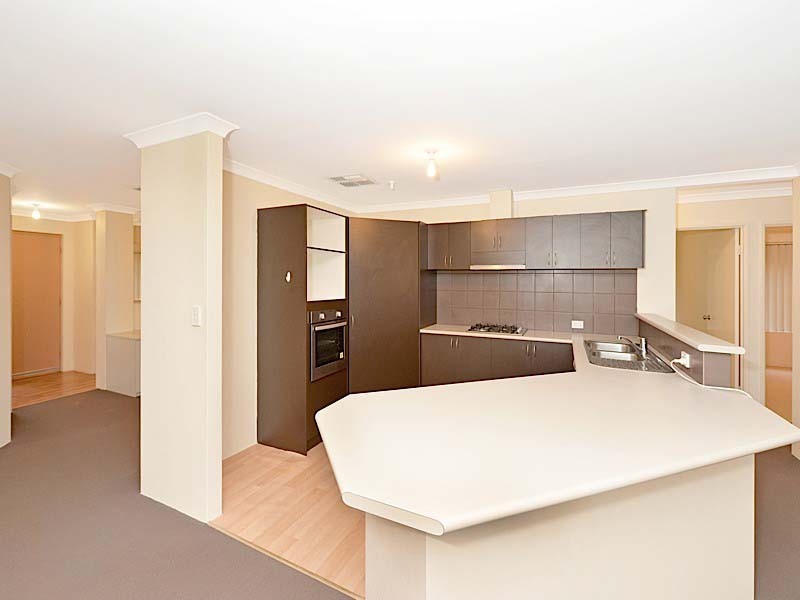 20 Elliot Place, Thornlie WA 6108