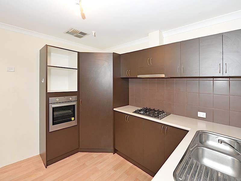 20 Elliot Place, Thornlie WA 6108