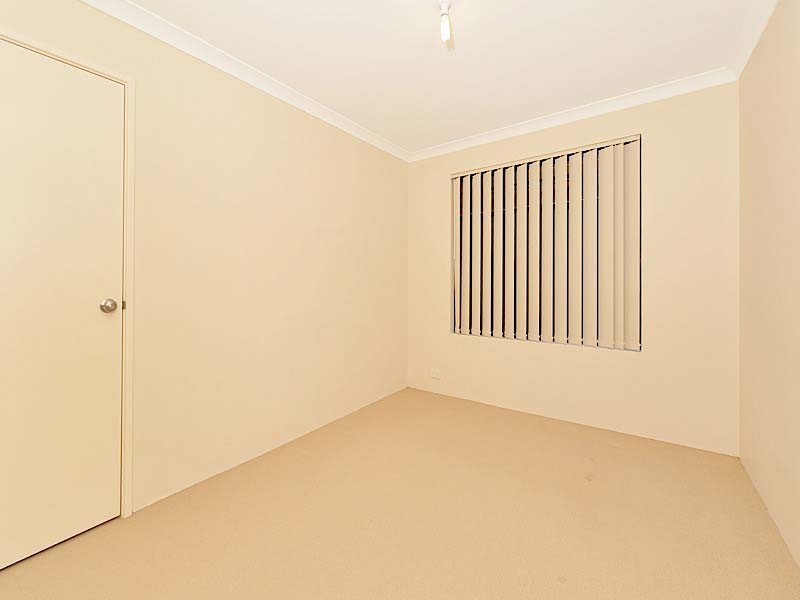 20 Elliot Place, Thornlie WA 6108