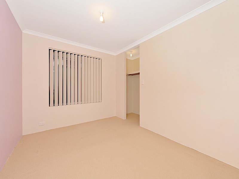 20 Elliot Place, Thornlie WA 6108