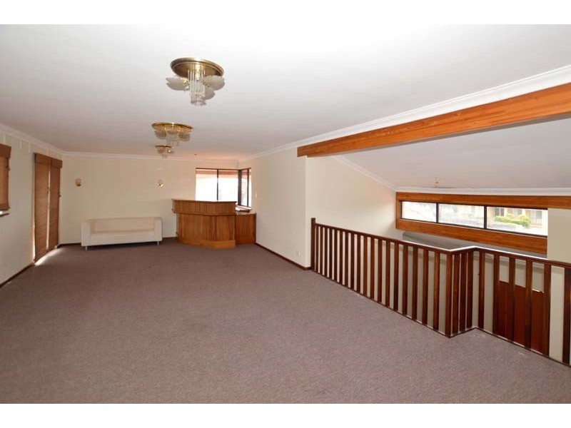 98 Jackson Avenue, Winthrop WA 6150