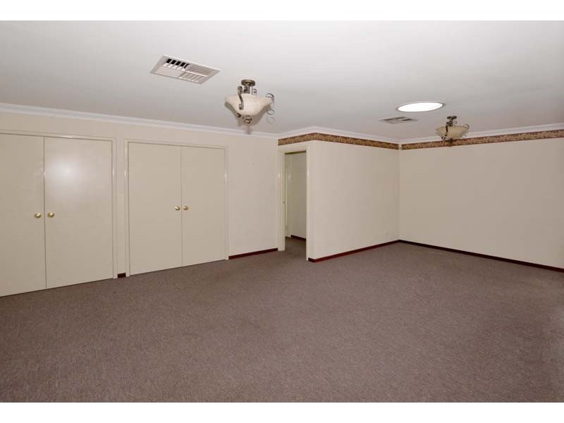 98 Jackson Avenue, Winthrop WA 6150
