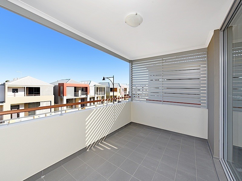 6 Affable Way, Atwell WA 6164
