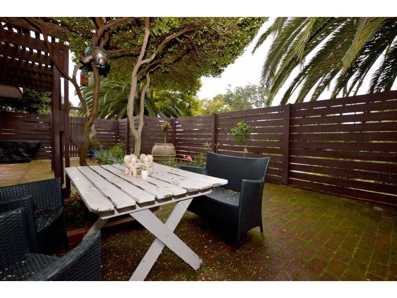 2/14 Queens Crescent, Mount Lawley WA 6050