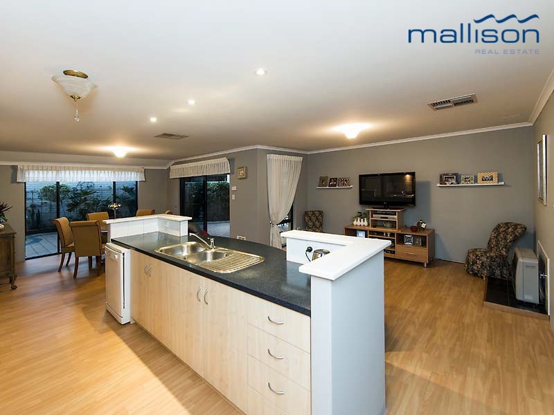 38 Amherst Road, Canning Vale WA 6155