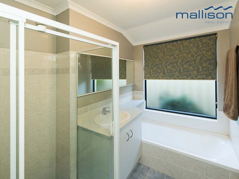 38 Amherst Road, Canning Vale WA 6155