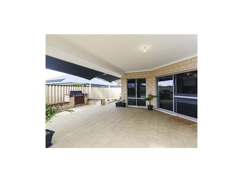 9 Bailey Way, Bertram WA 6167