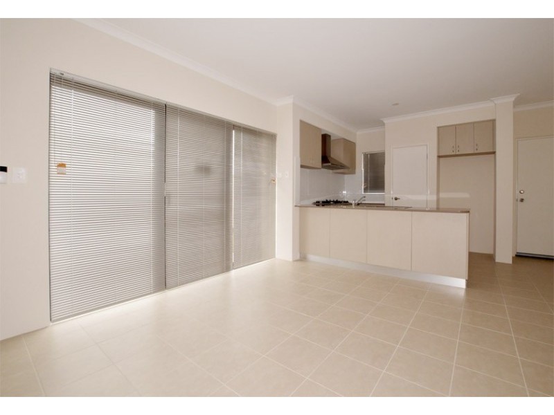 6/56 Plunkett Turn, Canning Vale WA 6155