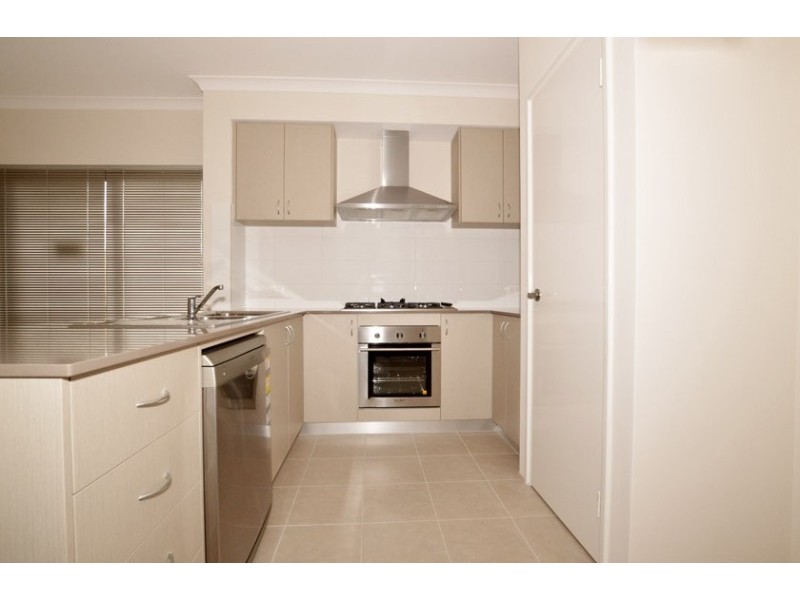 6/56 Plunkett Turn, Canning Vale WA 6155