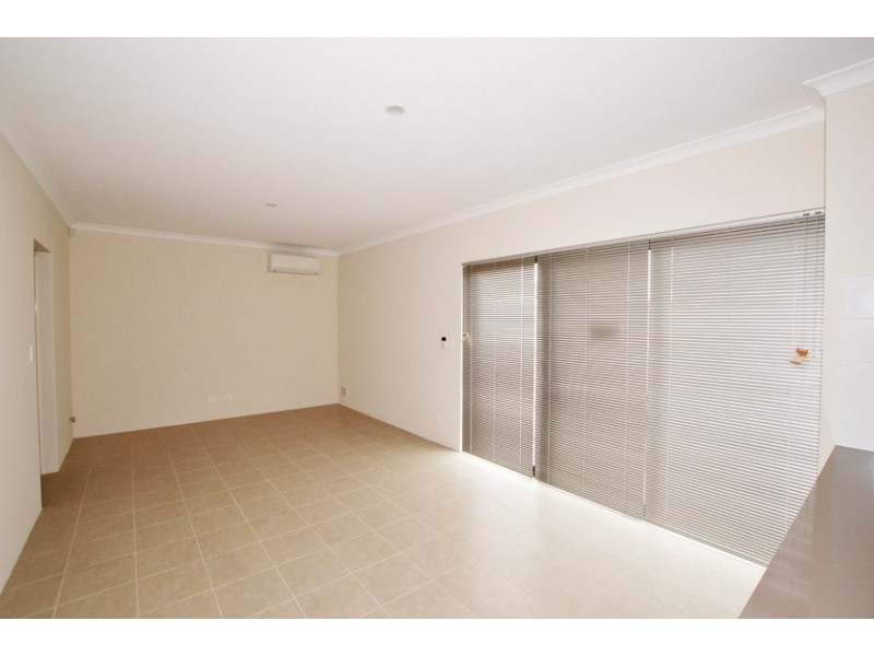6/56 Plunkett Turn, Canning Vale WA 6155