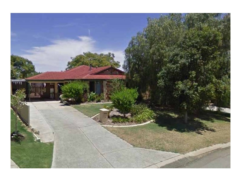 16 Camfield Loop, Parmelia WA 6167