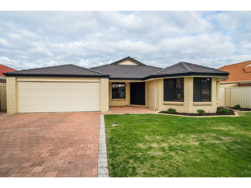 16 Mica Mews, Wattle Grove WA 6107