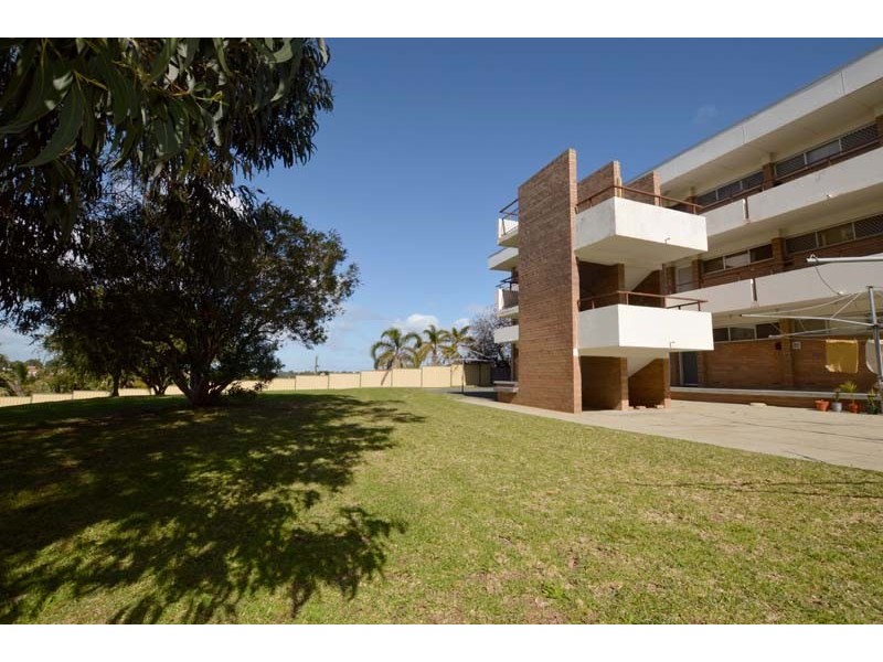 11/8 Fortini Court, Hamilton Hill WA 6163