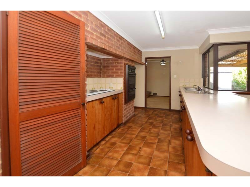 7 Donata Court, Willetton WA 6155