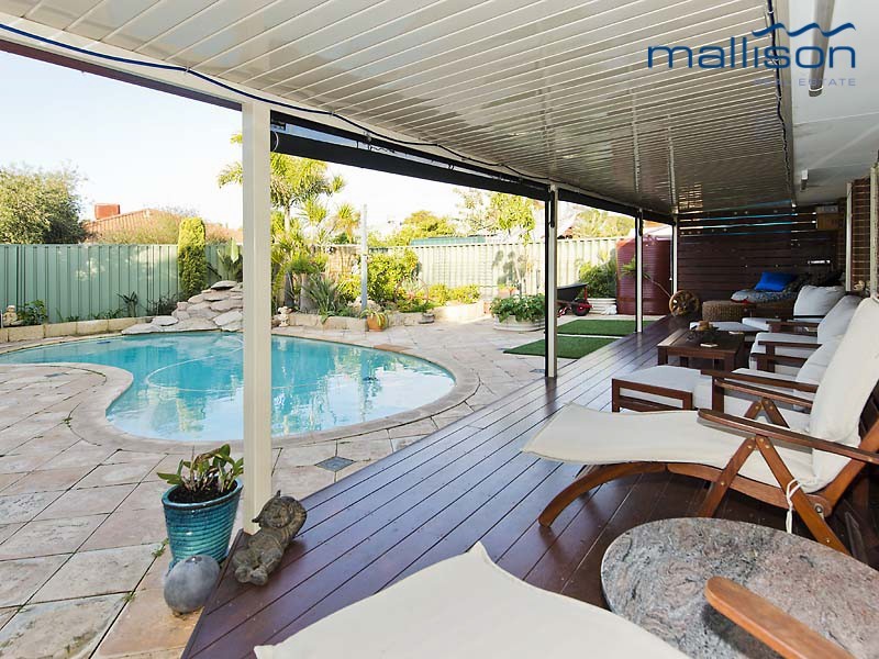 61 Fairfield Gardens, Canning Vale WA 6155