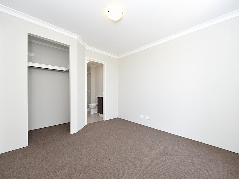 98 Kingscliff Drive, Golden Bay WA 6174