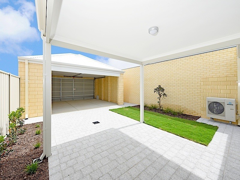 98 Kingscliff Drive, Golden Bay WA 6174