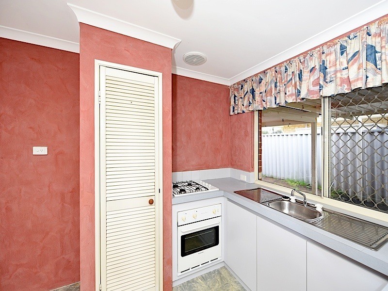 38 Charnley Gardens, Waikiki WA 6169