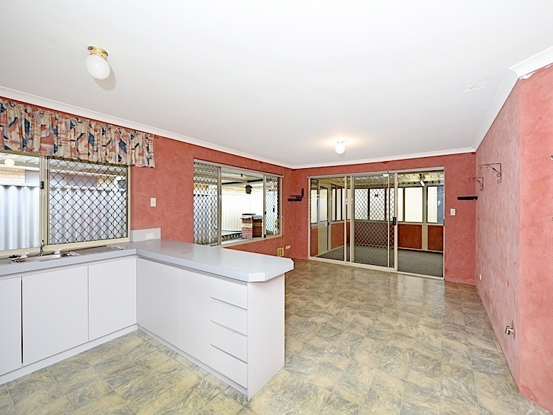 38 Charnley Gardens, Waikiki WA 6169