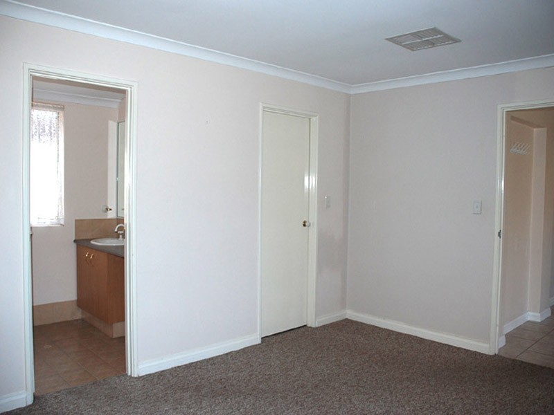 A/16 Vesta Crescent, Shelley WA 6148