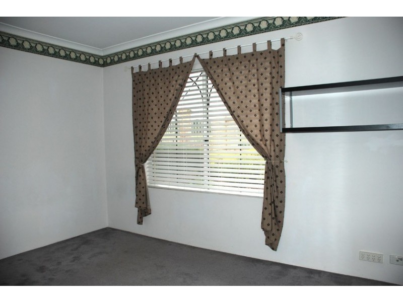 21 Stanley Grove, Winthrop WA 6150