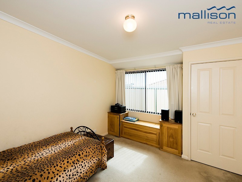 16 Kew Way, Success WA 6164