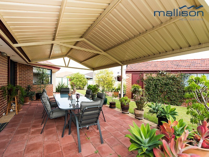 16 Kew Way, Success WA 6164